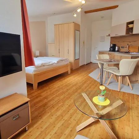 684, Seepark Apartman *